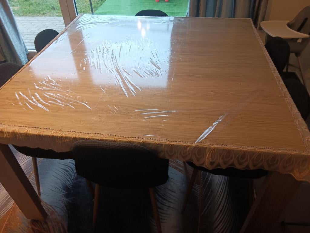 vierkant eettafel 1.40m op 1.40, Ophalen