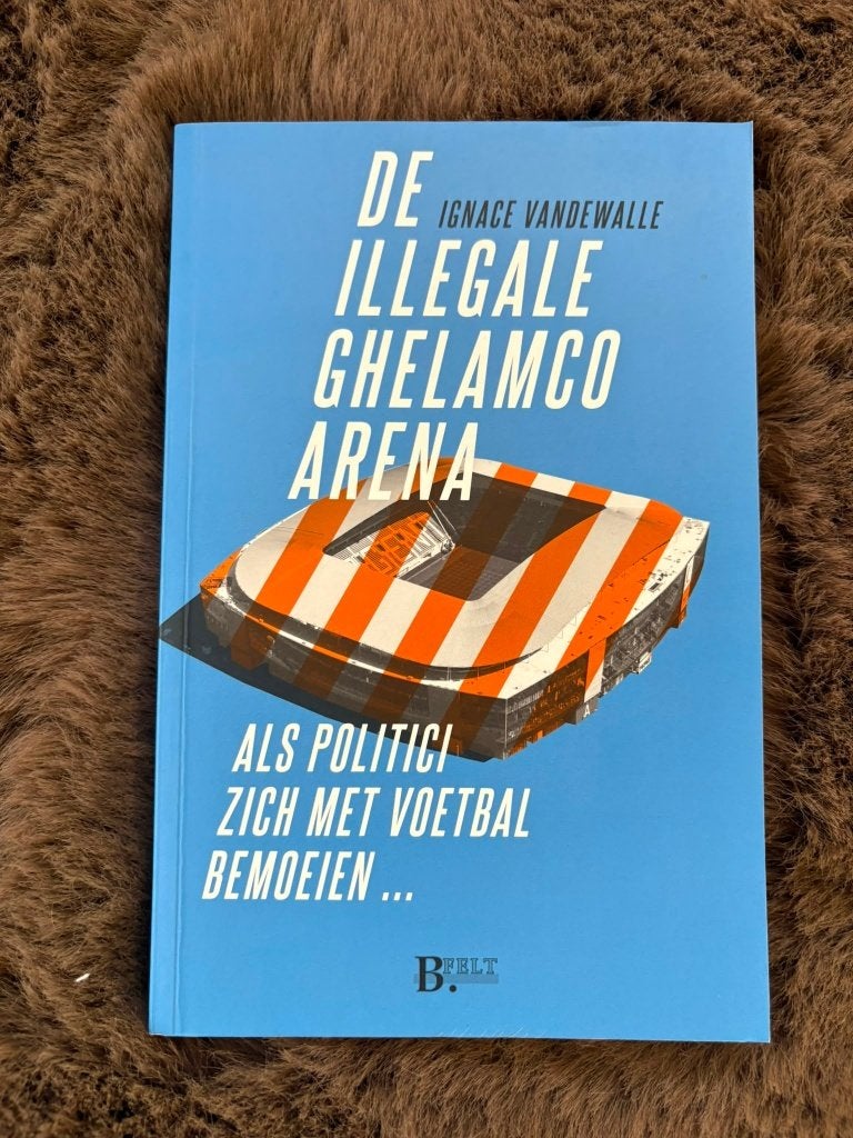 De illegale Ghelamco Arena - Ignace Vandewalle, Boeken, Politiek en Maatschappij, Ignace Vandewalle, Ophalen of Verzenden, Zo goed als nieuw