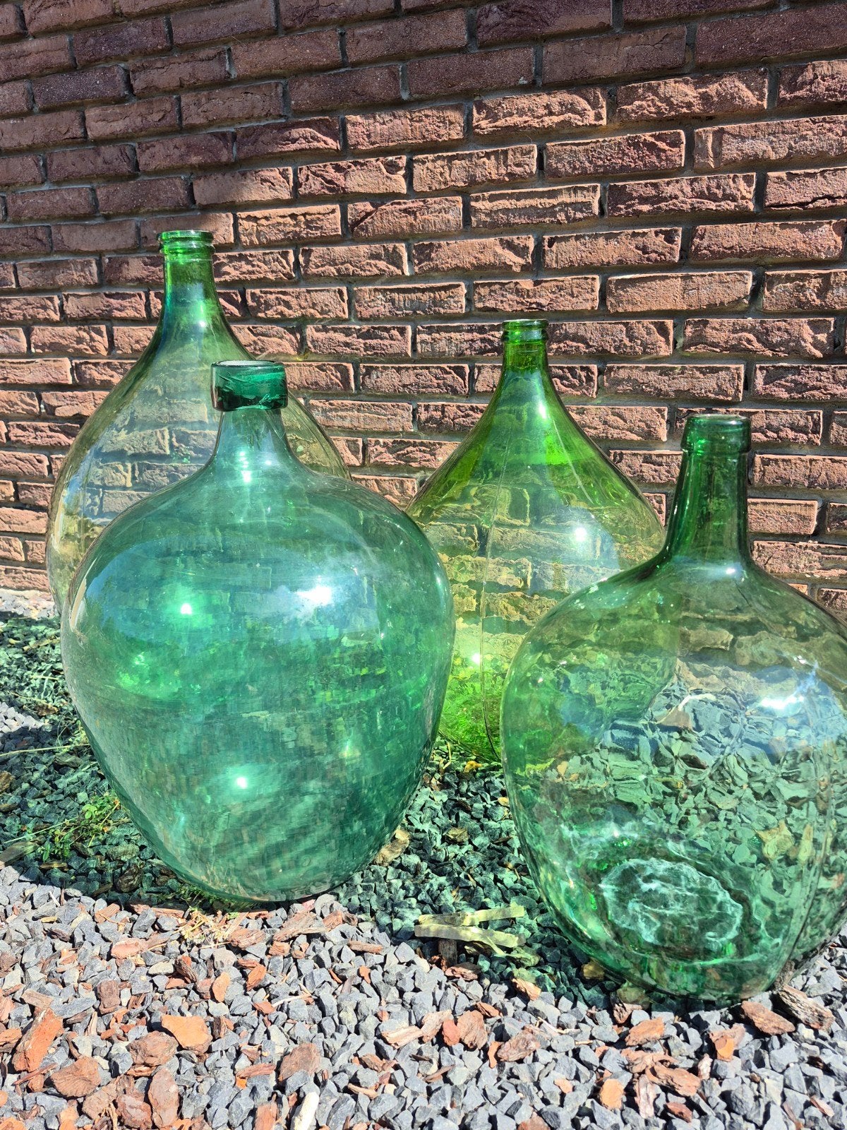 4 oude groene glazen flessen / dame-jeannes – decoratie, Jardin & Terrasse, Vases de jardin, Enlèvement