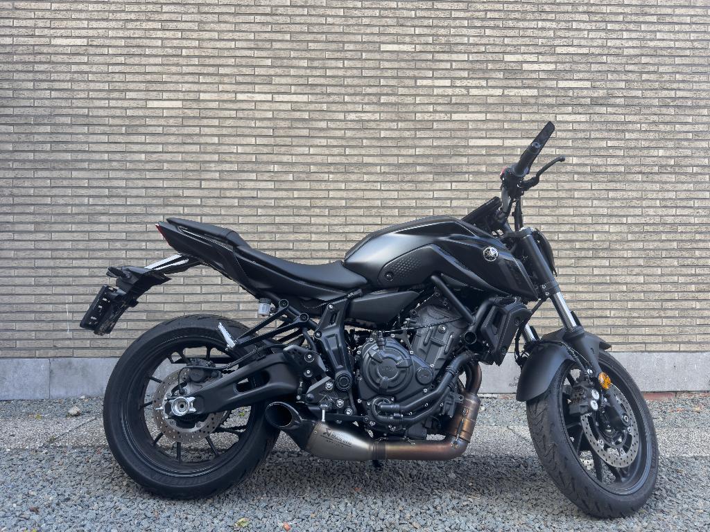 Yamaha MT-07 A2 – 2.620 km – Akrapovič, Motos, Occasion, 2 cylindres, Particulier, Permis Moto A2 minimum