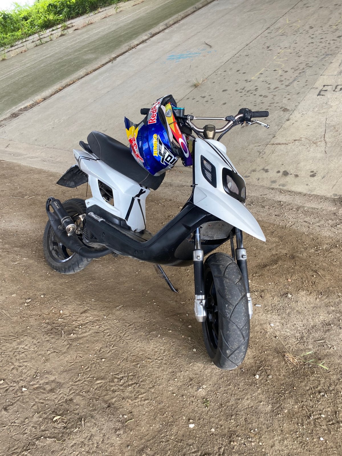 Mbk booster 50cc bcd kappenset, Fietsen en Brommers, Ophalen, Overige modellen, Zo goed als nieuw, Benzine