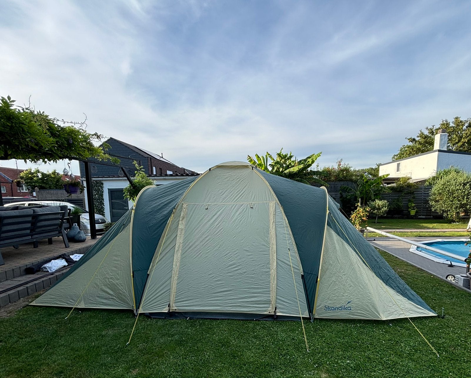 Skandika 6-persoonstent, Caravans en Kamperen, Tenten, Ophalen, Zo goed als nieuw, Tot en met 6