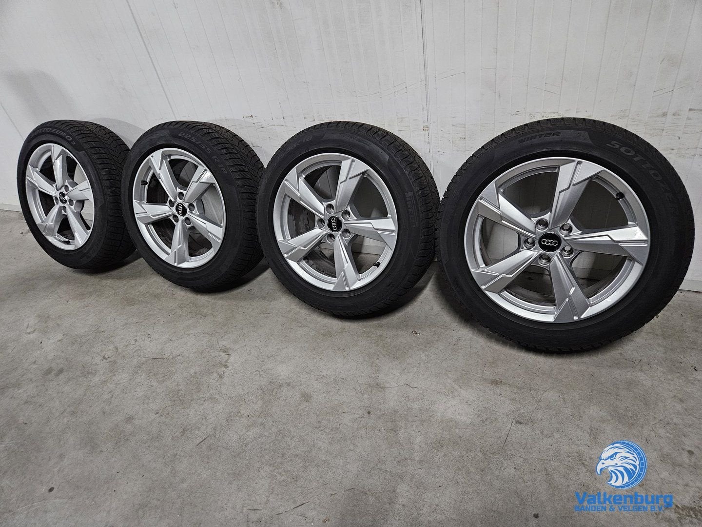 8mm! Originele Audi A6 C8 4K 18 inch Rotor velgen 5x112 wint, Auto-onderdelen, Banden en Velgen, 18 inch, Gebruikt, -, -