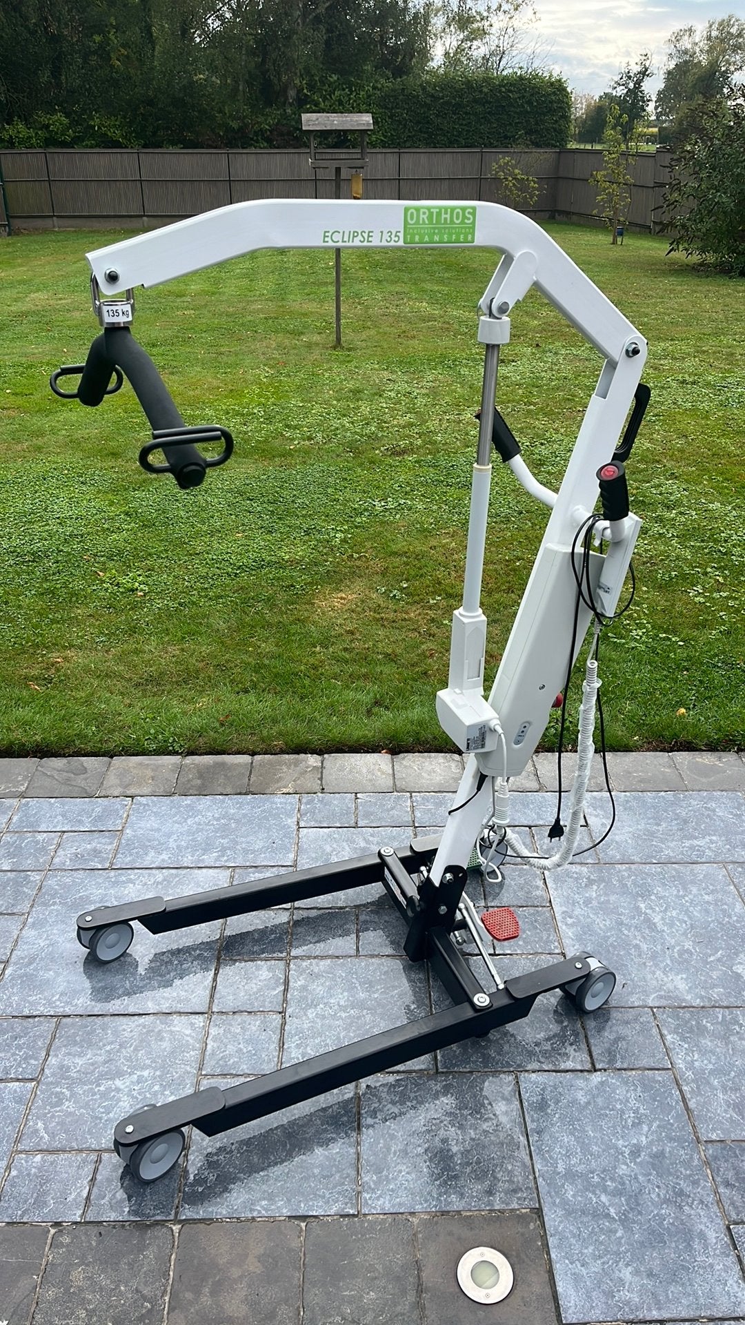 Electrische tillift, Ophalen, Zo goed als nieuw