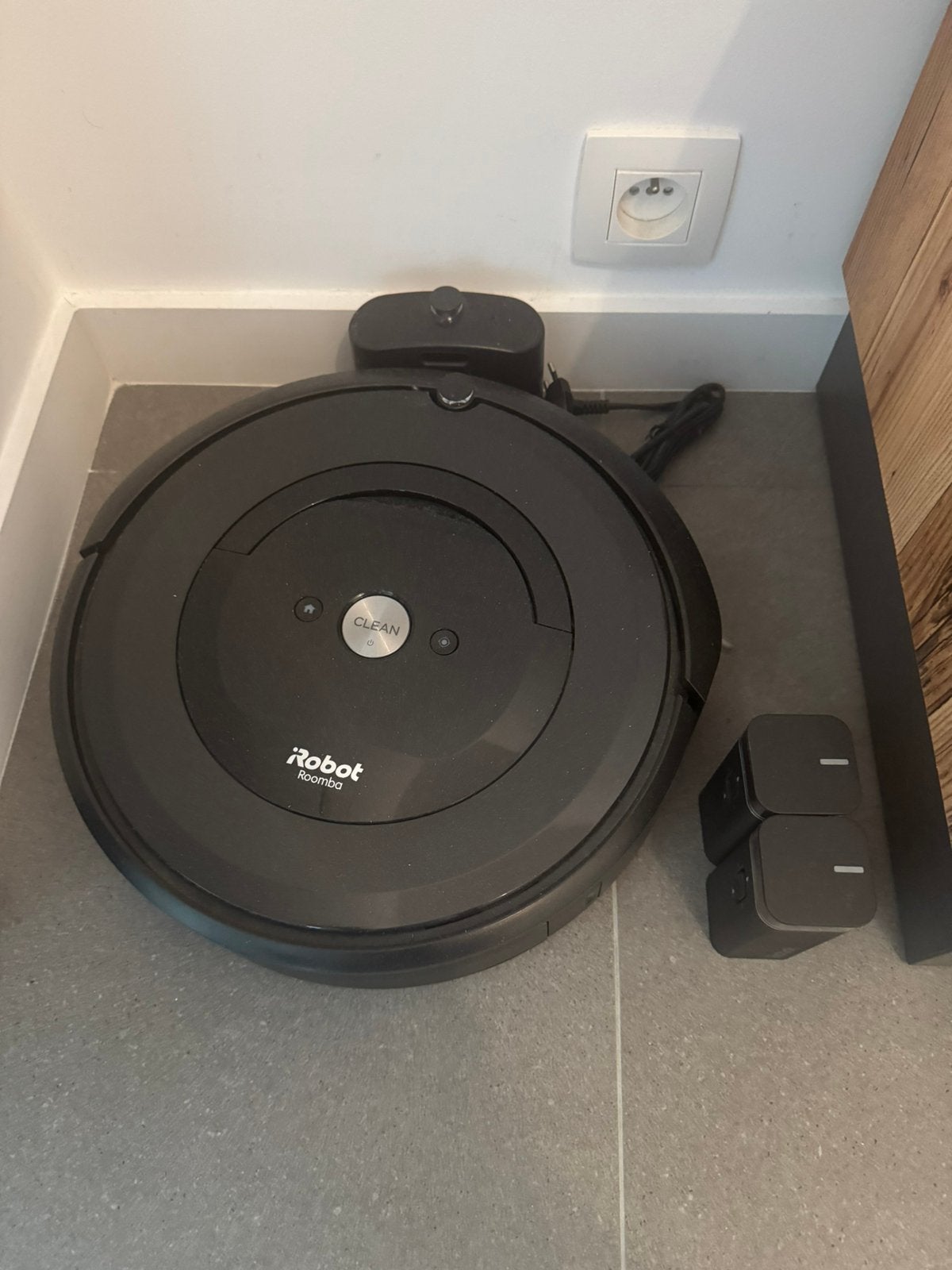 Robot aspirateur, Enlèvement, Comme neuf