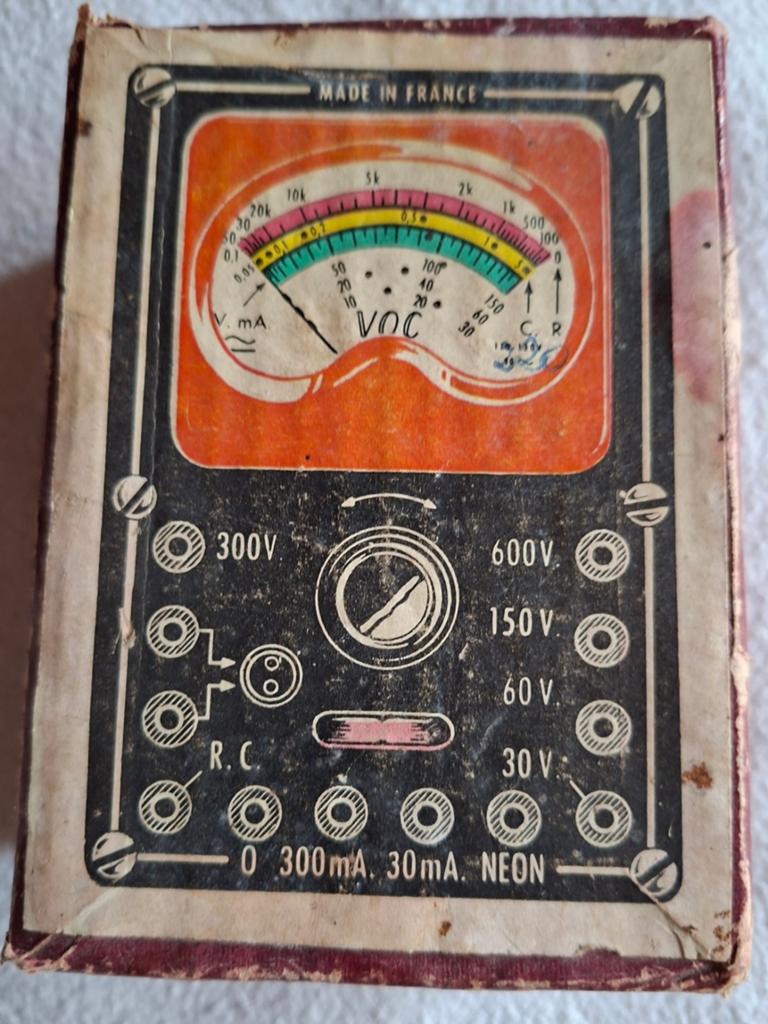 Multimètre analogique vintage de marque VOC, Enlèvement