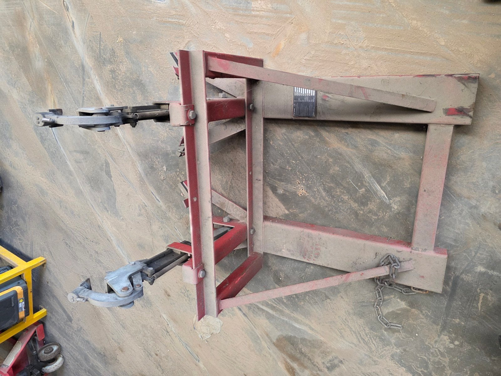 Pince à tambour pour chariot élévateur, Enlèvement