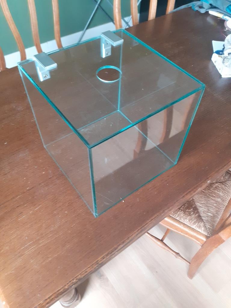 Glazen box voor planten en/of dieren, Ophalen