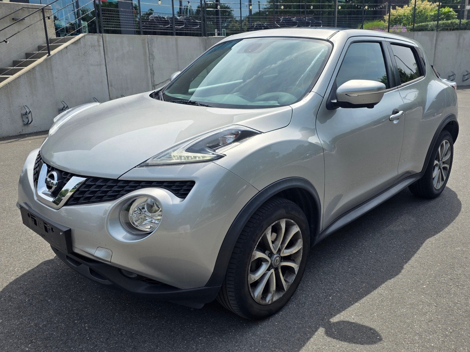 Nissan Juke - 1.2 Benzine - 2014 - 164.000 KM, Autos, Nissan, Achat, Boîte manuelle, Entretenue par le concessionnaire, Noir