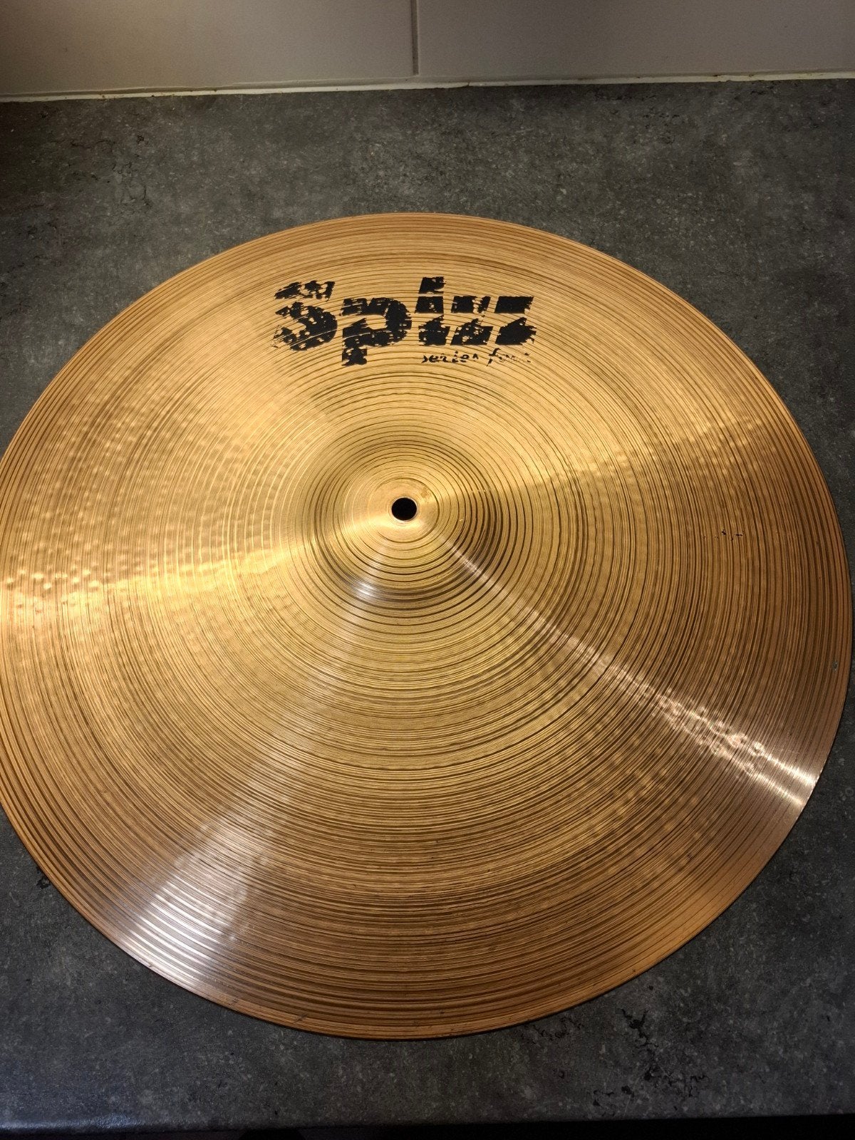 rare Spizz 18 pouces Crash/Ride pour votre batterie à ZGST, Musique & Instruments, Instruments | Accessoires, Enlèvement ou Envoi