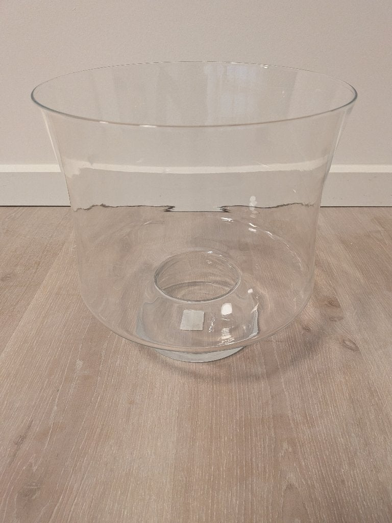 Glazen vaas hoogte 25 cm op voet, Huis en Inrichting, Ophalen, Overige kleuren, Minder dan 50 cm, Glas