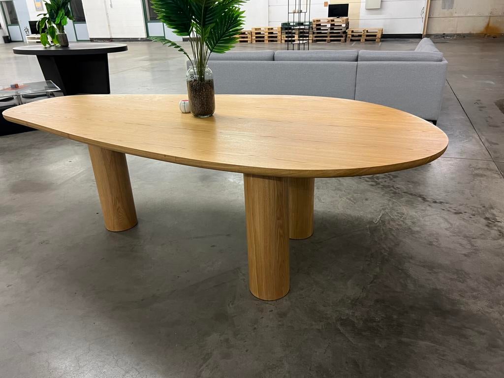 Organische eettafel – vol hout – topkwaliteit – nieuw, Ophalen of Verzenden, Zo goed als nieuw, Ovaal