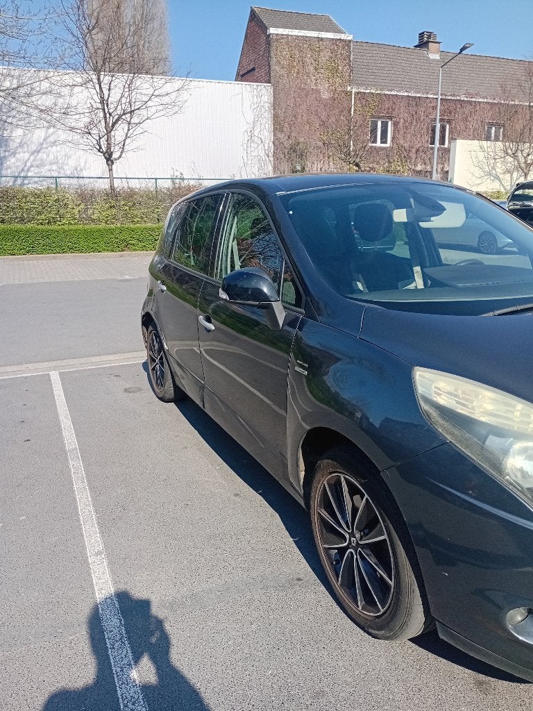 Renault scenic, Autos, Renault, Achat, 1200 kg, Boîte manuelle, Noir
