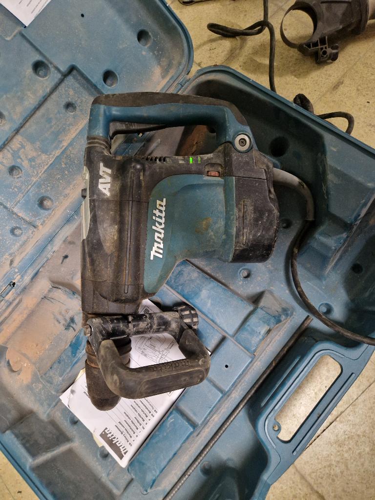 Makita Boormachine en breekhamer SDS Max / Goed Lezen !, Doe-het-zelf en Bouw, Ophalen, Boor- en/of Breekhamer, Klopboormechanisme