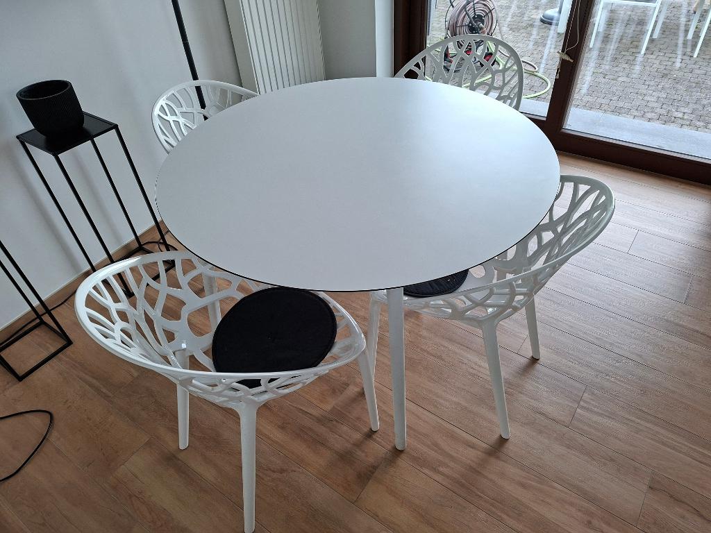 Table et chaises contemporaines en parfait état, 100 à 150 cm, Quatre personnes, Rond, Comme neuf