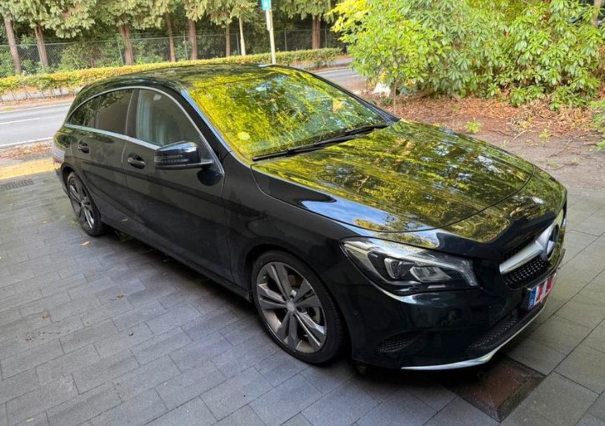 Mercedes cla 180D diesel 2016 handgeschakeld 104000km, CLA, Euro 6, Zwart, 5 deurs