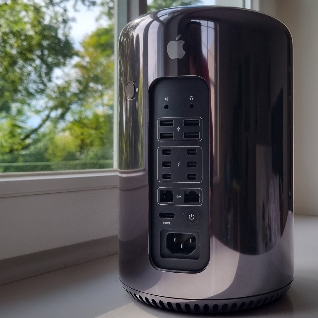 Mac Pro 2013 "Cylindre" Xeon 3.7GHz + SSD NVMe 2To OWC, SSD, Comme neuf, Pas d'écran, Mac Pro