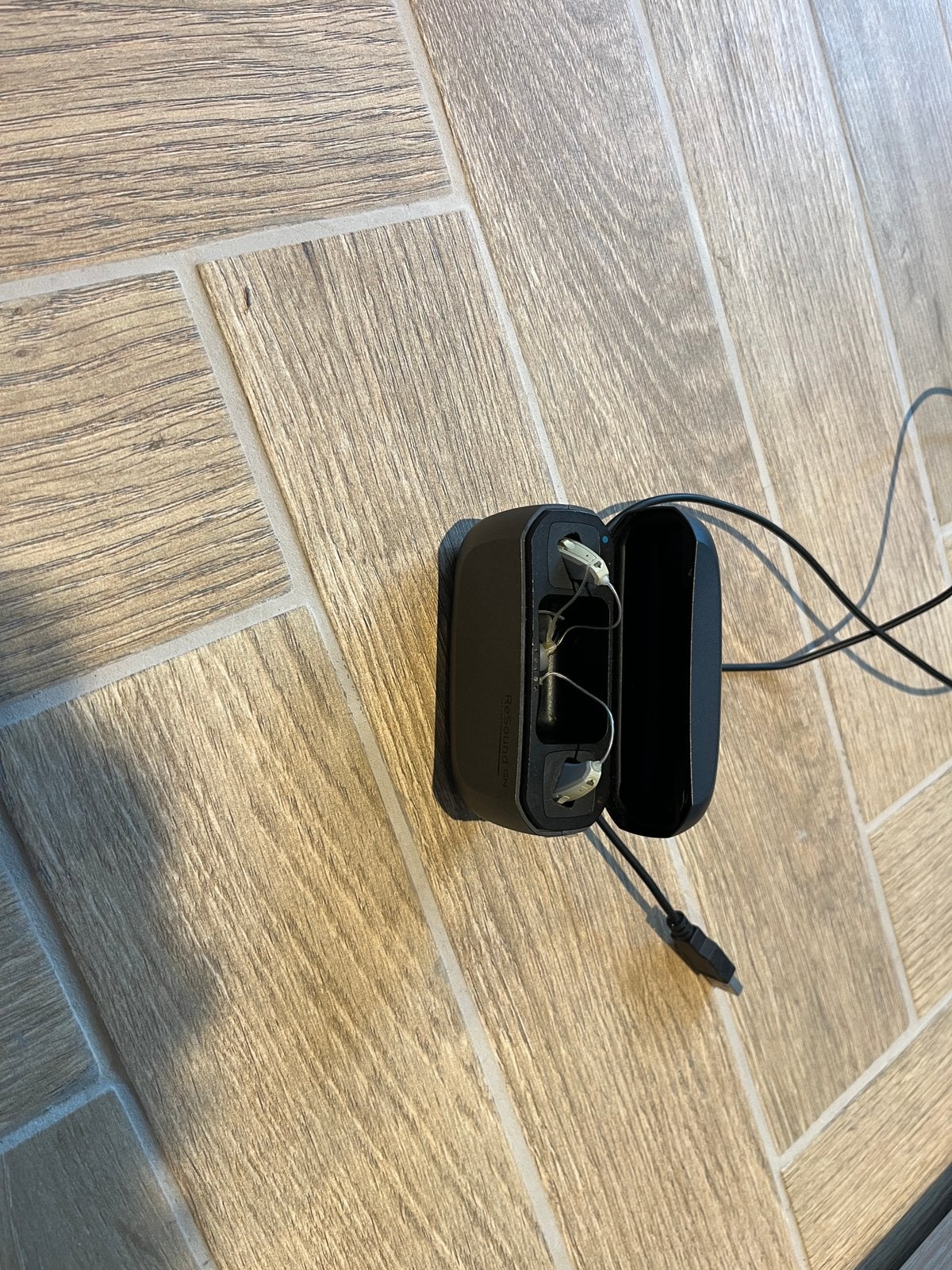 2 oplaadbare resound GN gehoorapparaten, Ophalen, Zo goed als nieuw