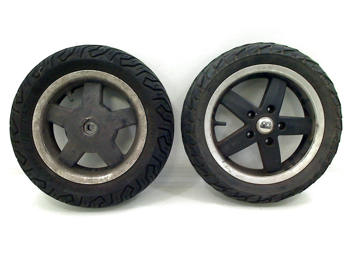 VELGENSET Piaggio Sprint 4T 2014-2017 (C53 4T 2V EMEA 50cc), Fietsen en Brommers, Piaggio, Piaggio & C. SpA, Gebruikt, Viale Rinaldo Piaggio, 25
56025  Pontedera, PI, IT