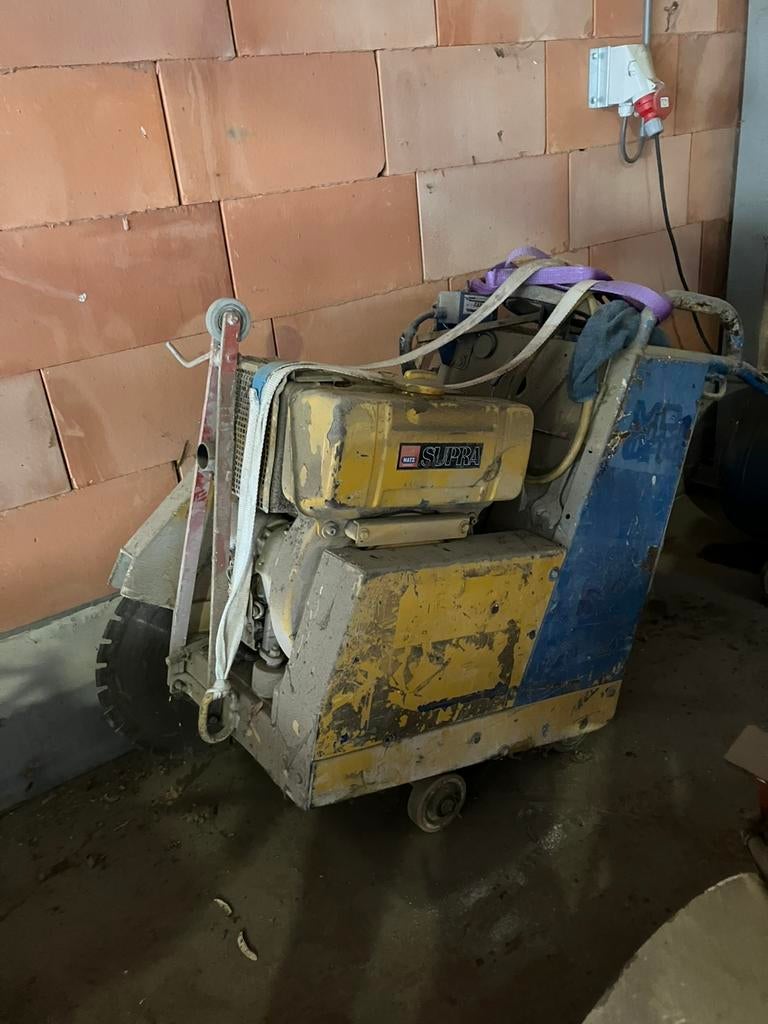 Betonzaag machine, Ophalen, Gebruikt
