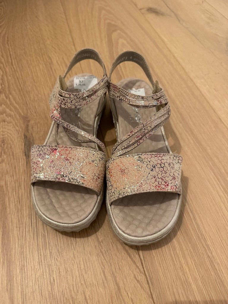 nieuwe rieker sandalen maat 37 - bieden vanaf 55 eu, Neuf, Beige, Enlèvement, Sandales et Mûles