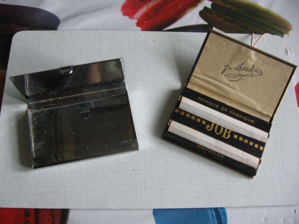 Etui papier à cigarettes et papiers à cigarettes JOB, Collections, Enlèvement ou Envoi