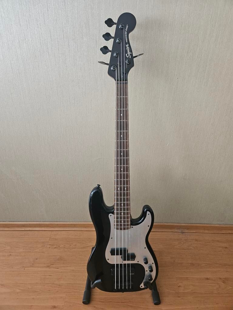Squire PJ 5strings Contemporary Active, Muziek en Instrumenten, Snaarinstrumenten | Gitaren | Bas, Ophalen