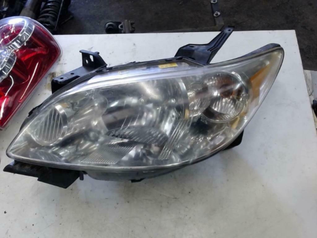 Optique avant principal gauche Mazda MPV II phase2 2002-2005, Autos : Pièces & Accessoires, Éclairage, Mazda, Utilisé, Enlèvement ou Envoi