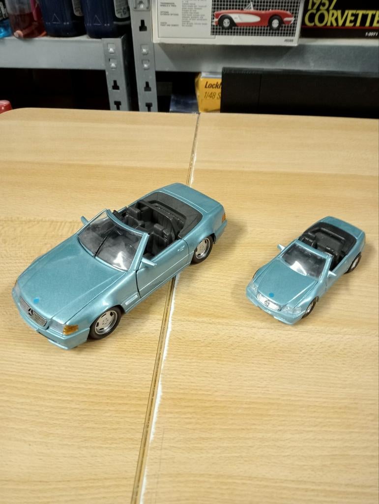 Mercedes -benz sl 1/24 en 1/43, Ophalen of Verzenden, Zo goed als nieuw