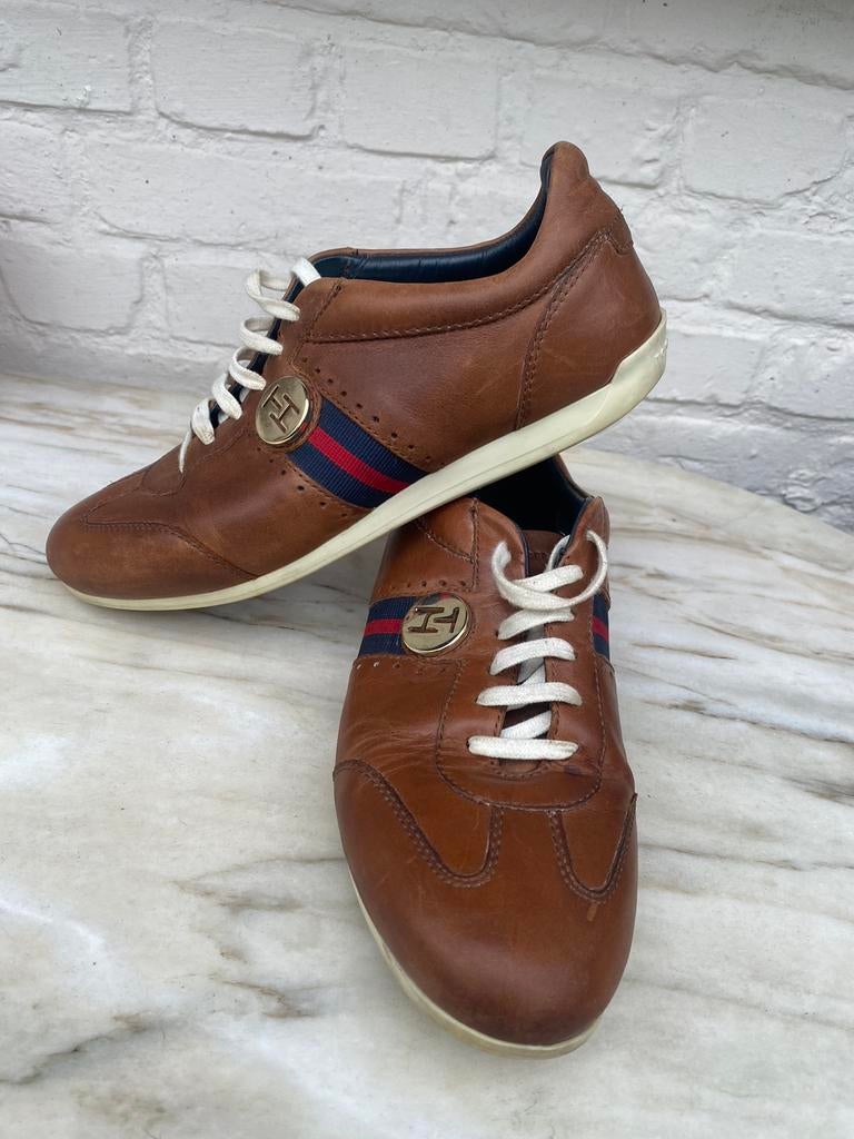Dames schoenen maat 39 Tommy Hilfiger, Enlèvement ou Envoi, Chaussures de sports, Comme neuf, Brun