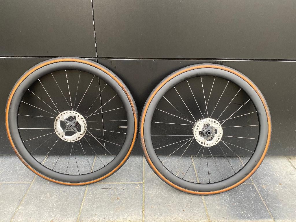 Nieuwe handgespaakte wielen met Dt-Swiss 240 exp naven, Fietsen en Brommers, Ophalen, Nieuw, Wiel