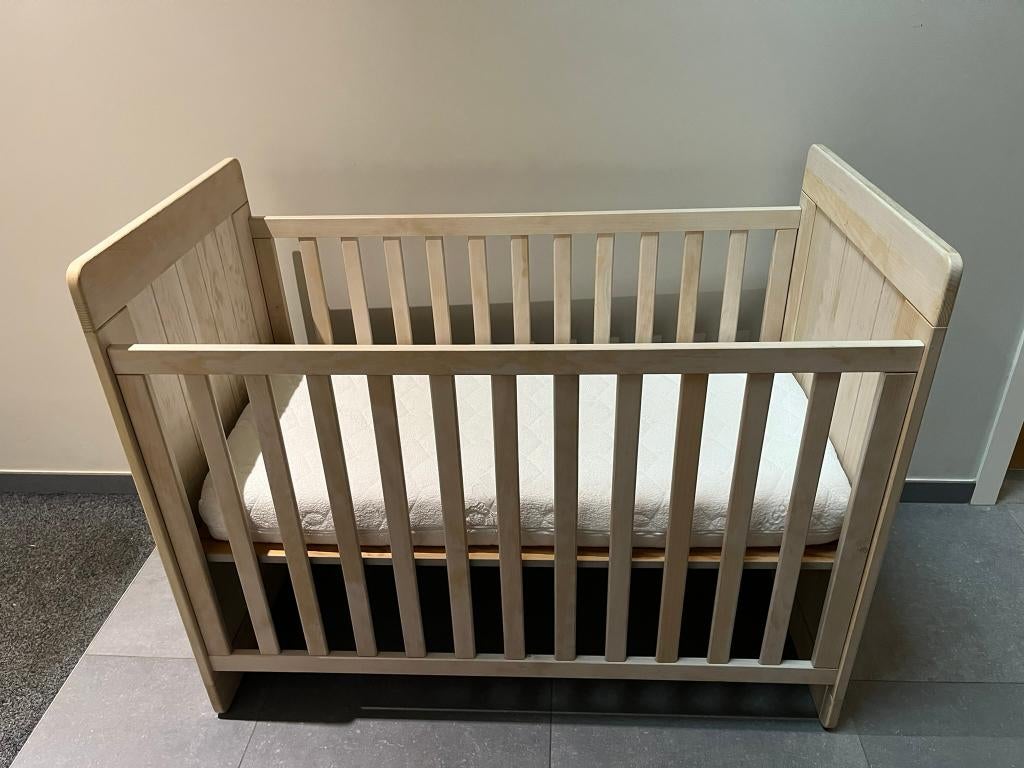 Babybedje met matras, Enlèvement, Utilisé, Lit