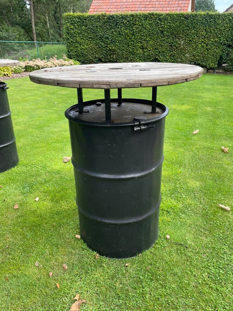 Industriële bar-tafels met houten blad, Ophalen, Gebruikt, Metaal