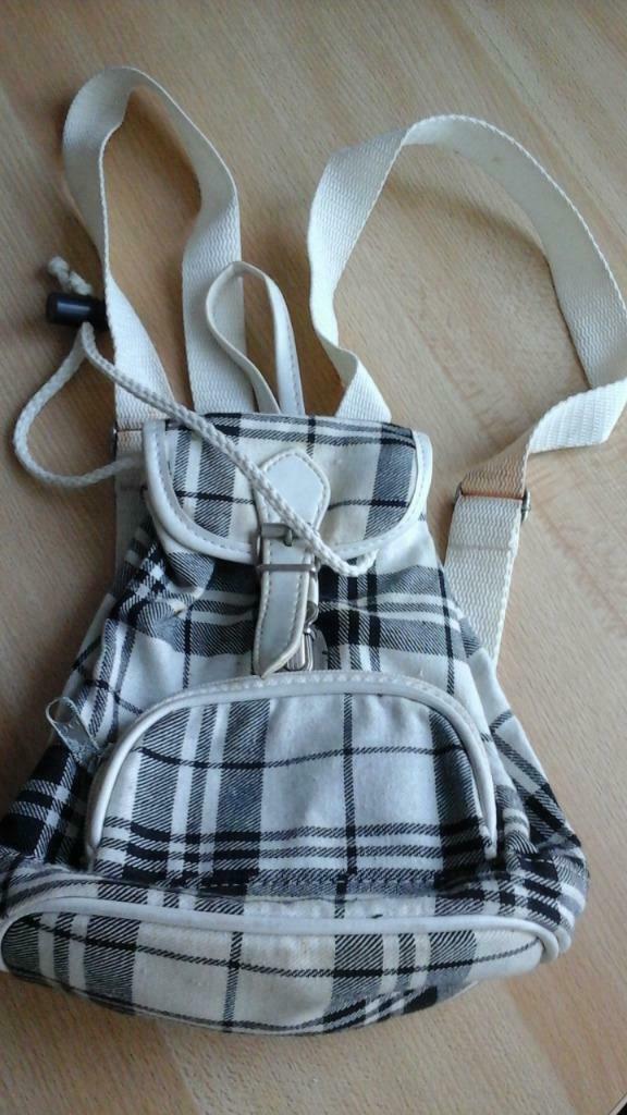 sac à dos enfant H: 21x18x8cm, Enlèvement ou Envoi, Comme neuf, Moins de 30 cm