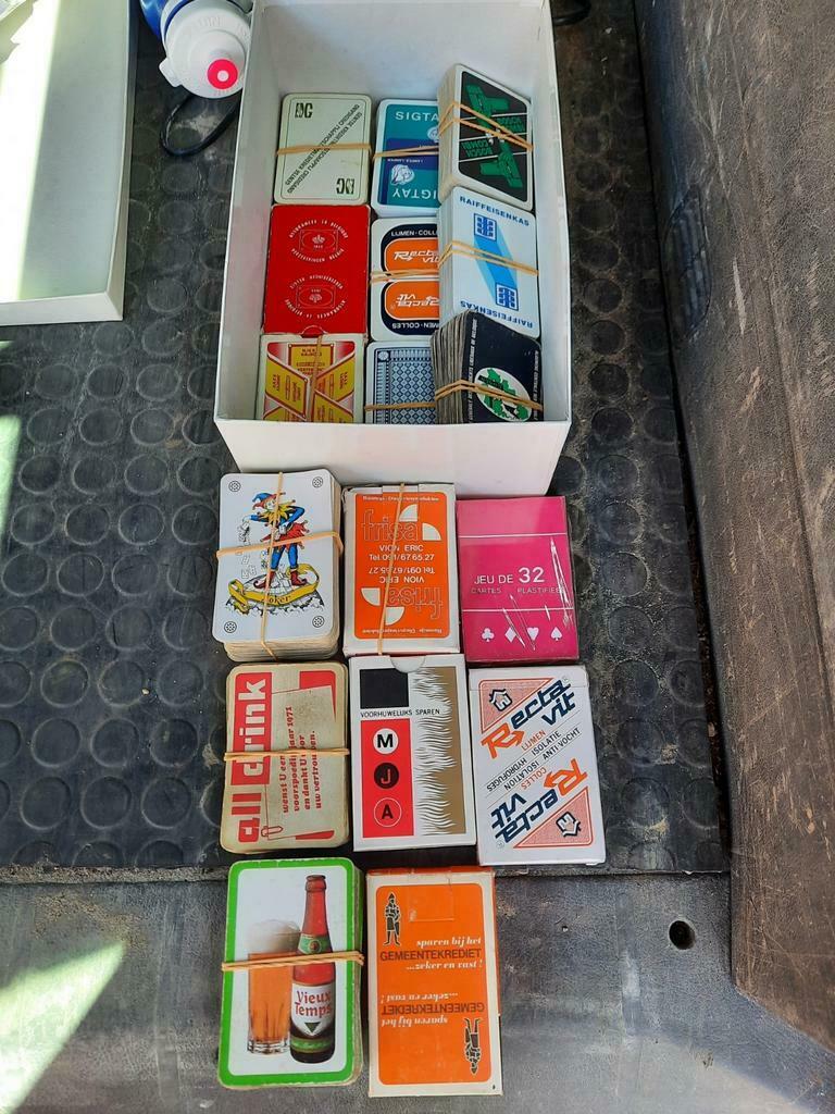 Speelkaarten , meestal met jokers ., Ophalen of Verzenden