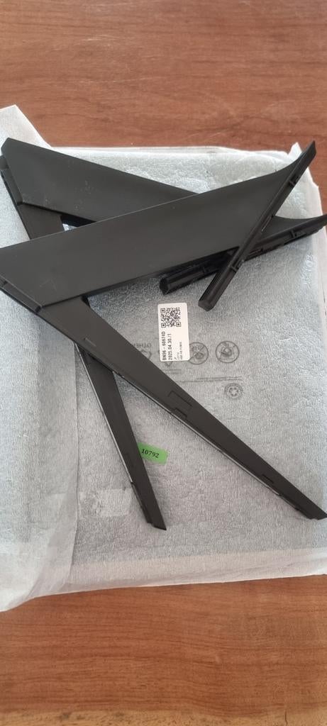 2 voetsteunen met afwerkingsplaat Samsung, Ophalen, Nieuw