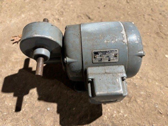 electromotor reductie 1:30, Ophalen