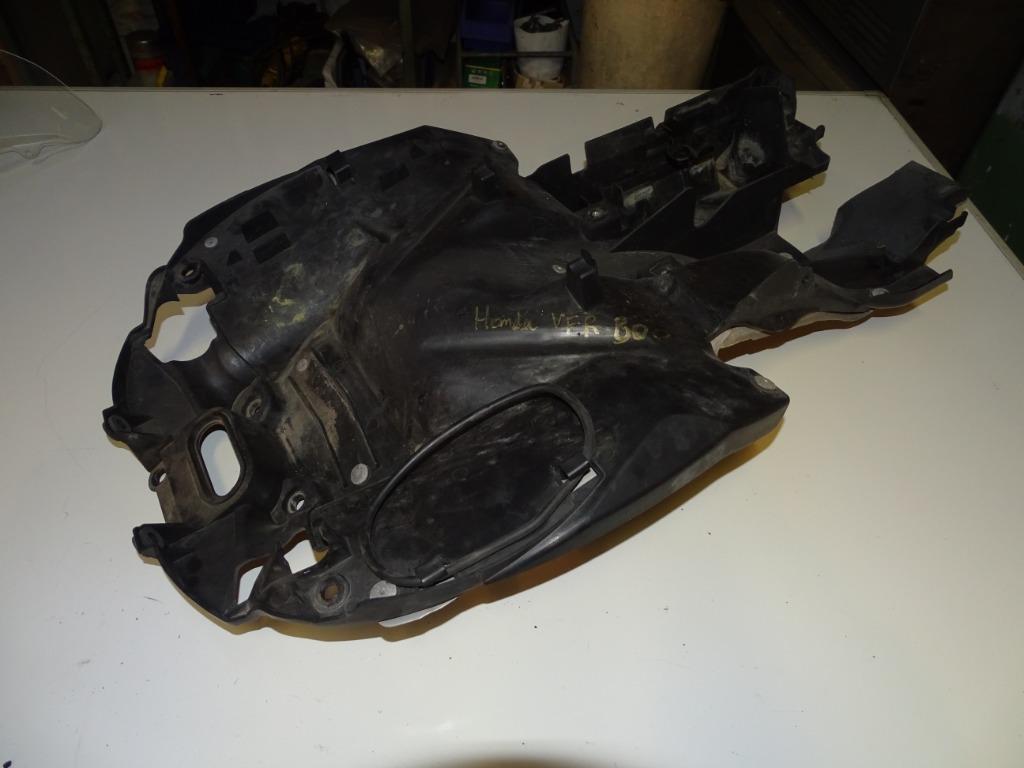 honda vfr800 vtec binnenspatbord, Ophalen of Verzenden, Gebruikt