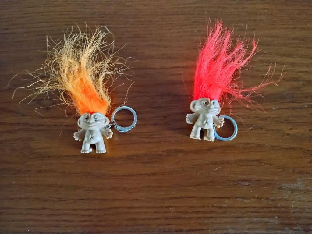 2 trollen sleutelhangers, Verzamelen, Ophalen, Zo goed als nieuw