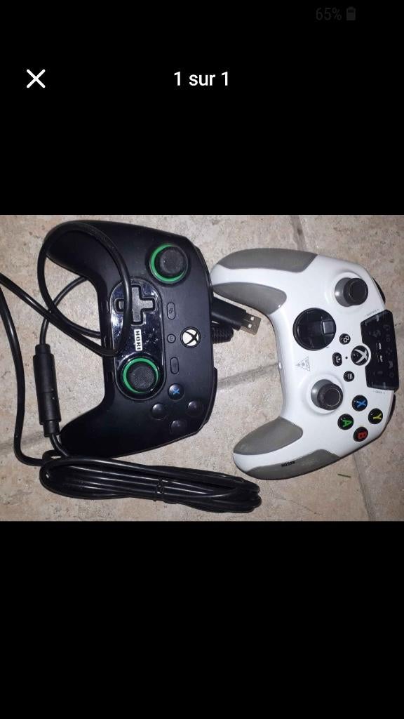2 manettes console x box une turtle beach,  hori, Enlèvement ou Envoi