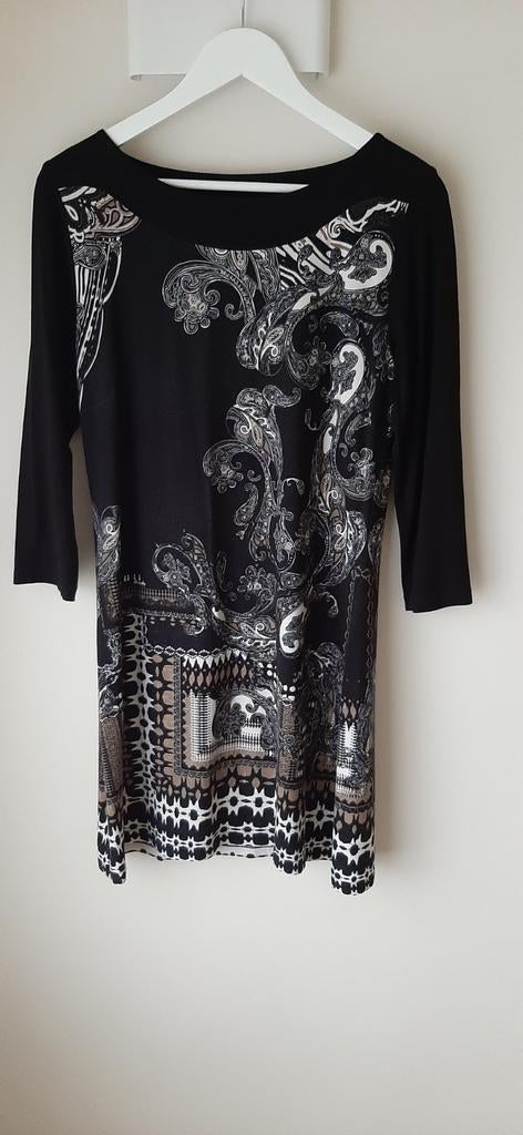 Zwarte jurk met print ( Selection), Ophalen