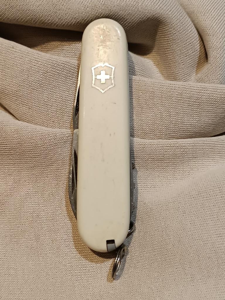 Zwitsers mes VICTORINOX, Caravans en Kamperen, Kampeergereedschap, Gebruikt, Ophalen of Verzenden
