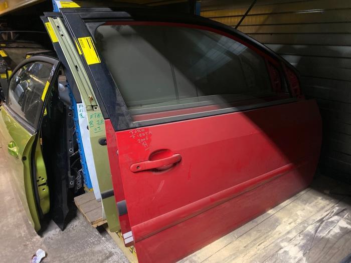 Portière 4portes avant droite d'un Ford Fiesta (ONB), -, 3 mois de garantie, Utilisé, Porte