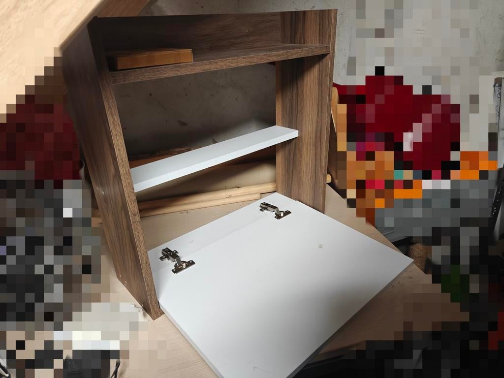 Bureau kast dichtklapbaar, Ophalen