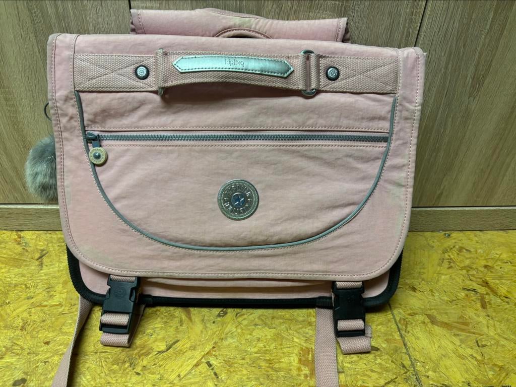 Lichtroze Kipling boekentas, Ophalen, Gebruikt, Roze