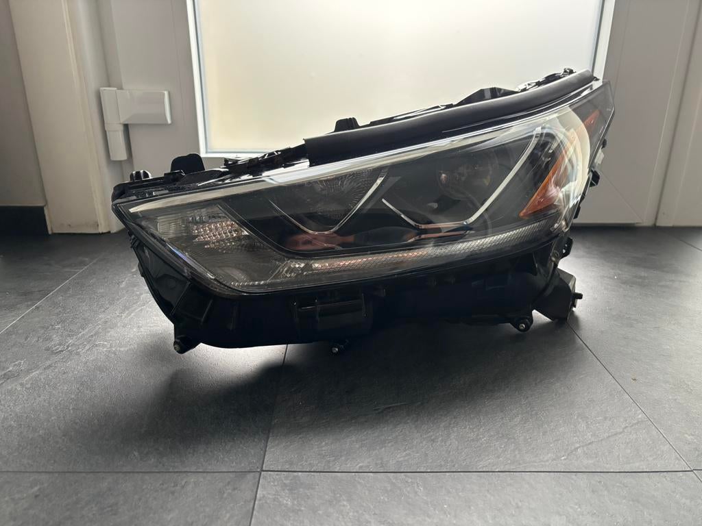 Phare gauche FULL LED Toyota HIGHLANDER année 2019-25 ph.1, Enlèvement ou Envoi, Utilisé, Toyota
