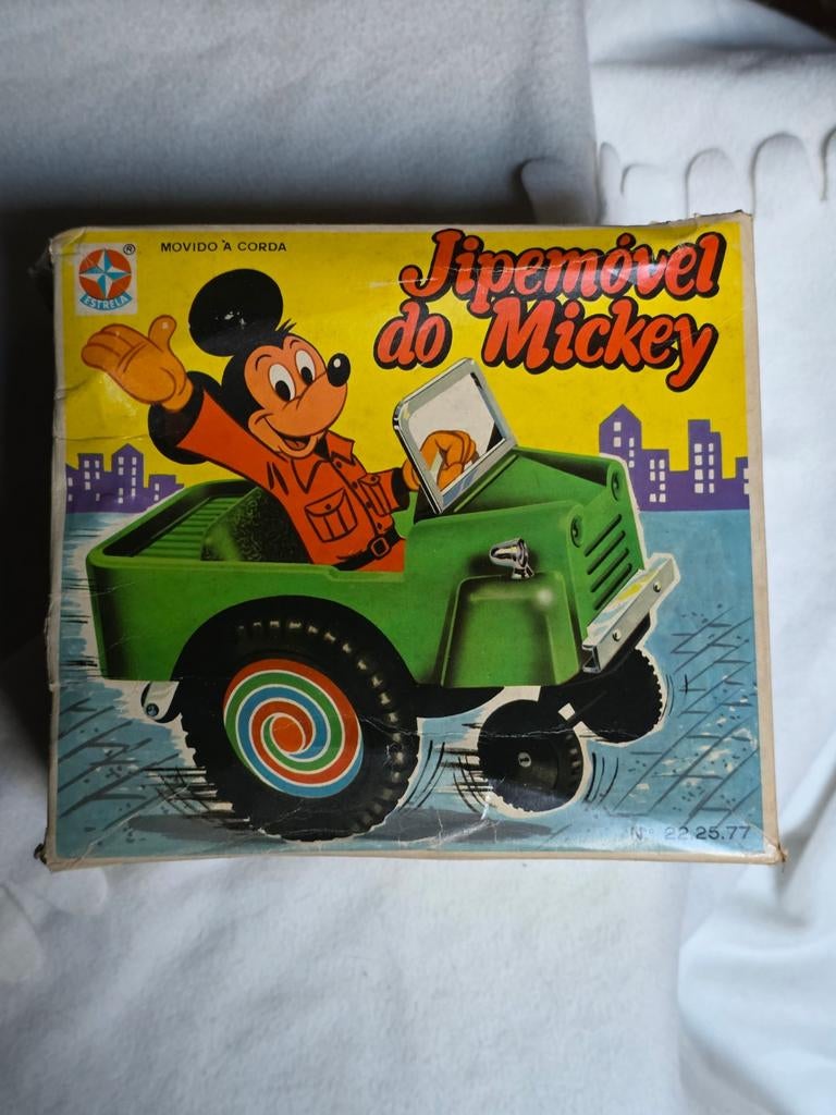 Jipemóvel do Mickey (Jeep mobile de Mickey),