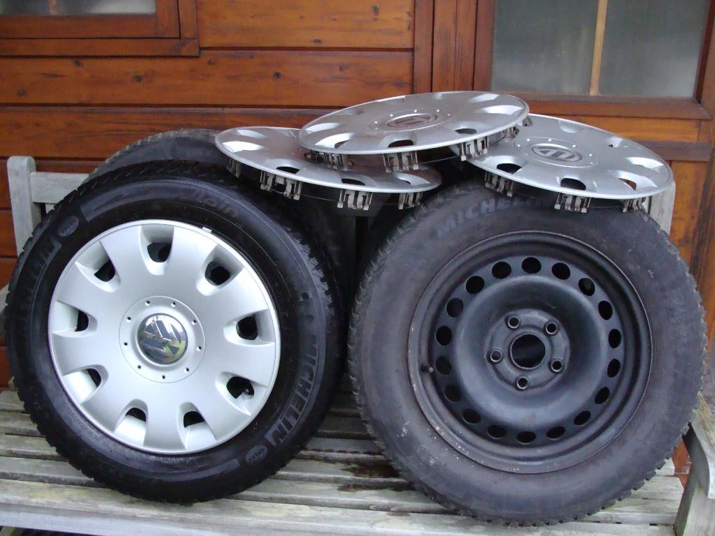 WINTERBANDEN OP VELG VOOR VW GOLF V, Auto-onderdelen, Ophalen, Gebruikt, 15 inch, Banden en Velgen