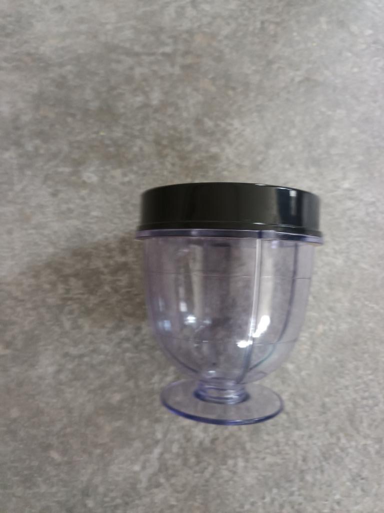 Plastic strooibus, Huis en Inrichting, Ophalen, Zo goed als nieuw