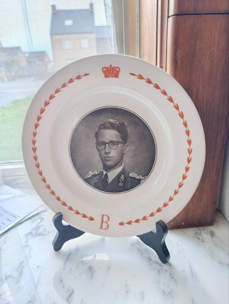 mooi bord van koning Boudewijn, Ophalen, Zo goed als nieuw